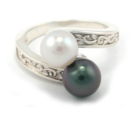 Tahitian Pearl Ring With Pave' Diamond Flowers