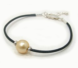 Gold Pearl Bracelet