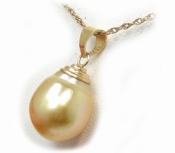 Golden South Sea Pearl Pendant