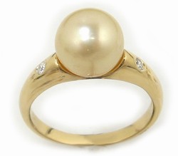 Golden South Sea Pearl Rings