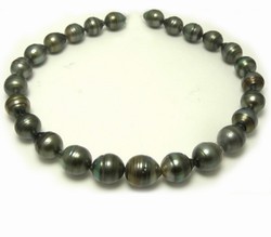 Circle Tahitian Black Pearl Necklace