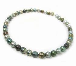 Sapphire Tahitian Pearl Necklace with Sapphires