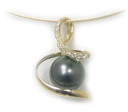 Tahitian Black Pearl Pendant