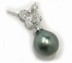 Tahitian Pearl Pendant