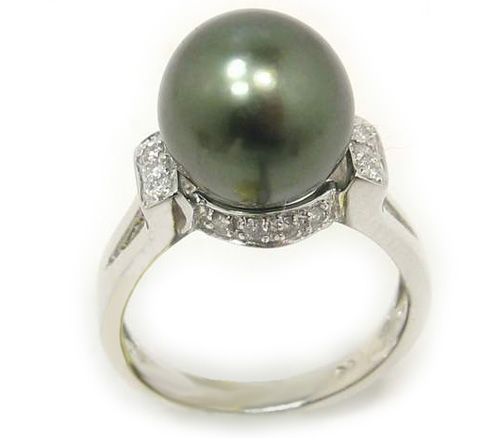 Tahitian Pearl Earrings