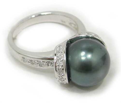 Tahitian Black Pearl Ring With Diamonds