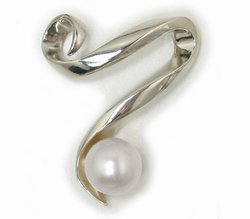 South Sea Pearl Pendant