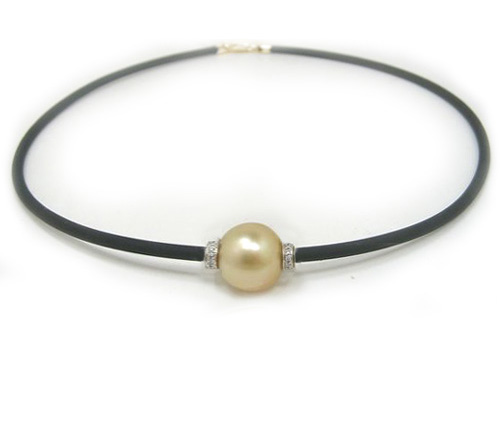 Solitaire Golden South Sea Pearl Necklace