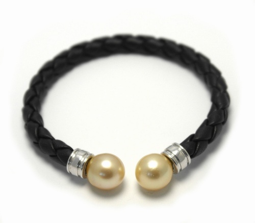  Gold Pearl on Leather Bracelet