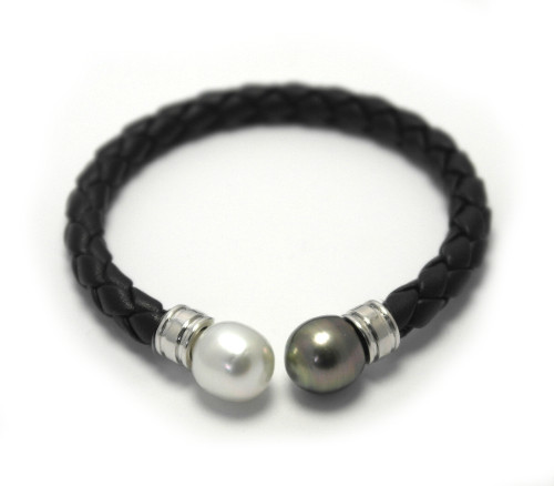  White South Sea Pearl on Leather Bracelet