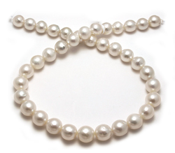 White South Sea Pearl Necklace