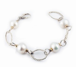 South Sea Pearl Bracelet with sapphires