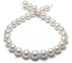 White South Sea Pearl Necklace