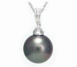 Tahitian Pearl Pendant