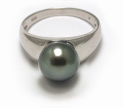 Tahitian Pearl Ring in Sterling Silver