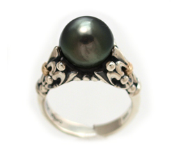 Black Tahitian Pearl Ring