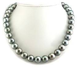 Light Tahitian Pearl Necklace