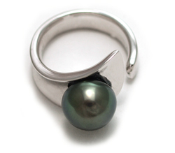 Black Tahitian Pearl Ring