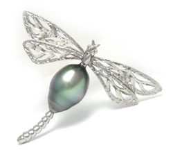 Black Pearl Brooch