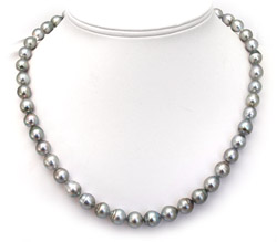 LIght Gray Tahitian Pearl Necklace