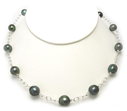 Tincup Tahitian Pearl Necklace
